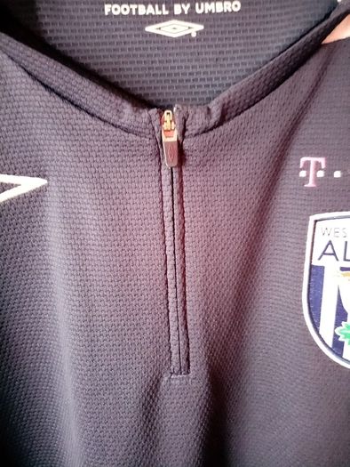 NEW. West Bromwich Albion training top, polo shirt. 06/07. Vintage 2006-07 UNWORN NEW WITH TAG . Size L Large. genuine Umbro WBA football training polo shirt top baggies premiership.