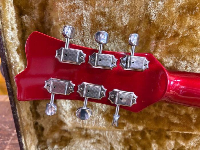 Aria VM-2001 "The Ventures" 40th Anniversary Limited Edition Model Red 2001