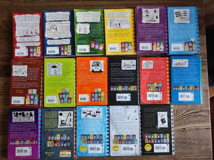17x Diary of a Wimpy Kid  by Jeff Kinney, Age 9+