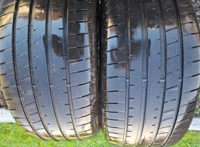 2x 255/40/18 Goodyear