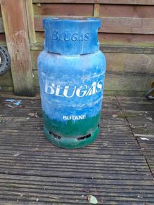 Gas cylinder