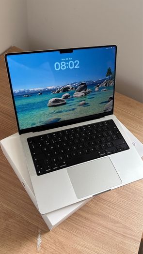 Apple MacBook Pro m2 pro | mint condition | 16gb RAN | 512ssd | 14 inch