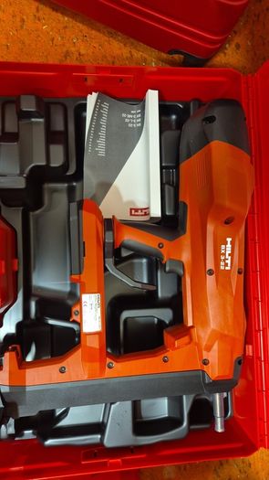 HILTI cordless concrete nailer BRAND NEW