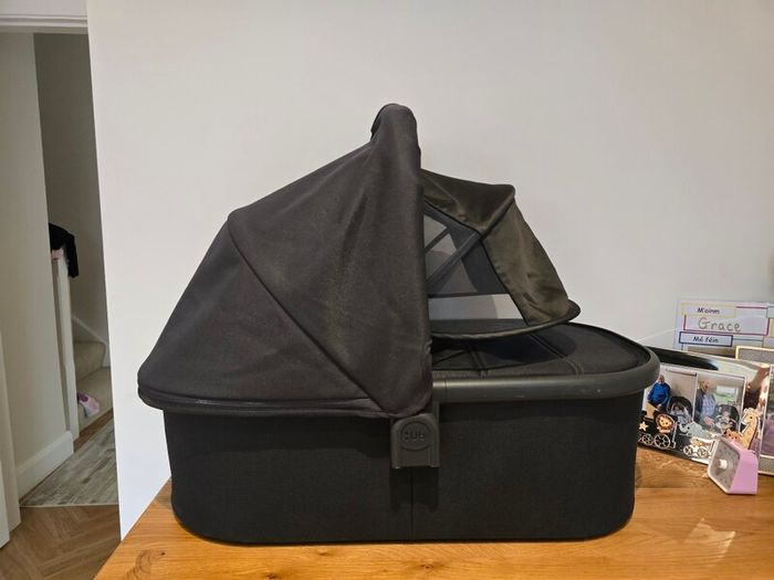 Uppababy Vista V2 Travel System and Buggyboard