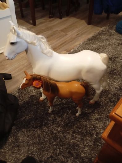 toy horses x2