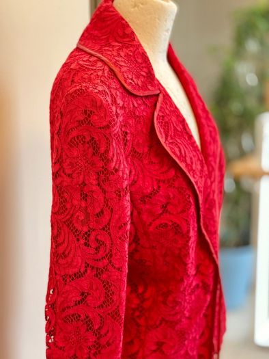 Louise Kennedy occasion red suit