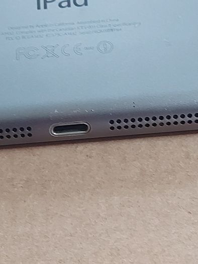Apple Ipad Mini 1st Generation, 16GB, Black, Activation Locked, in very good cosmetic condition