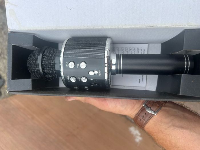 Microphone