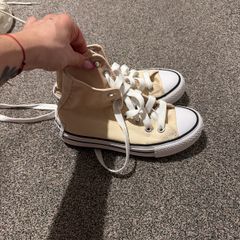 Girls converse