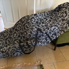One-stop storage for garden cushions