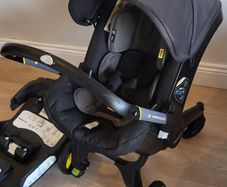 Doona + and Isofix Base