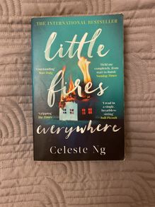 Book: Little Fires everywhere, Celeste NG