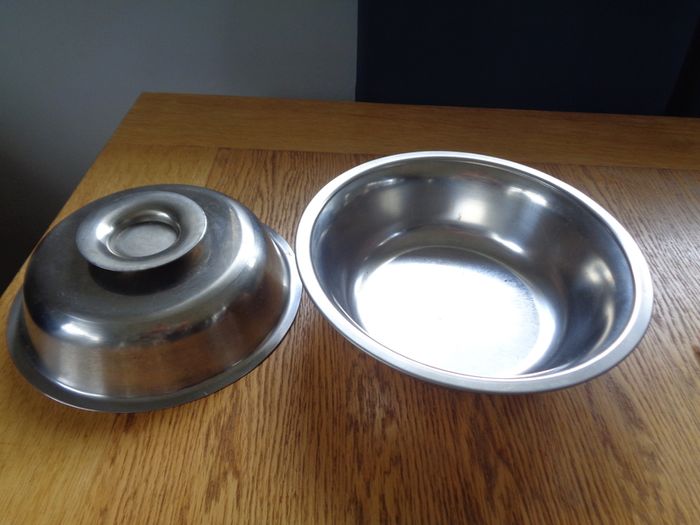 Stainless Steel Bowl with Lid for Sale