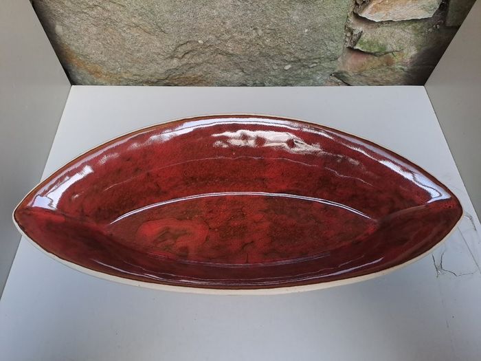 Red glazed bowl oval