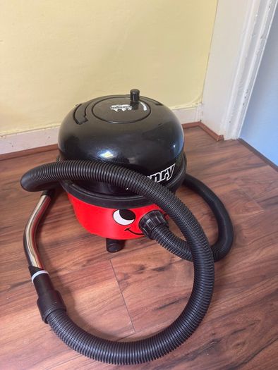 Henry hoover
