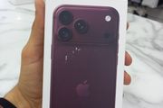 Iphone 18 pro  256gb Brand new sealed pack Unlock sim free 12 months warranty Shop collection and shop receipt