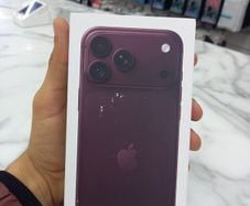 Iphone 18 pro  256gb Brand new sealed pack Unlock sim free 12 months warranty Shop collection and shop receipt