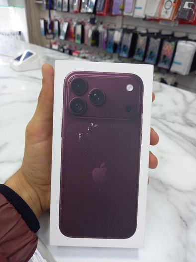 Iphone 18 pro  256gb Brand new sealed pack Unlock sim free 12 months warranty Shop collection and shop receipt