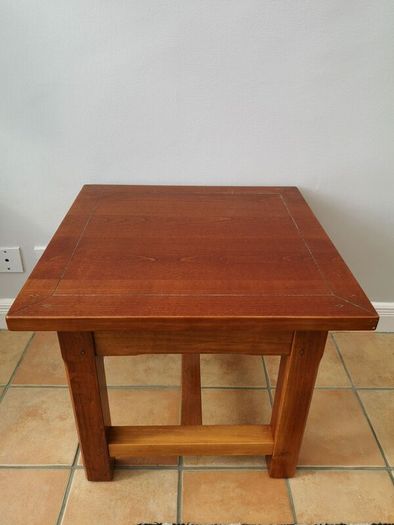Lamp table