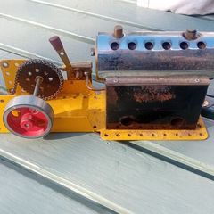 Meccano steam engine