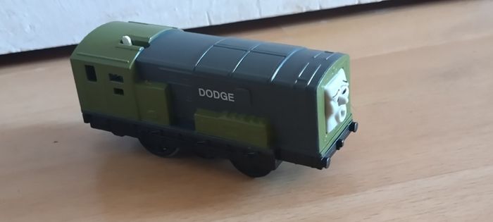 Thomas and friends Trackmaster Motorised trains with track and carriages