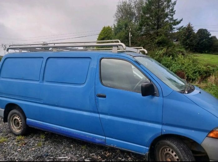 toyota hiace roof racks