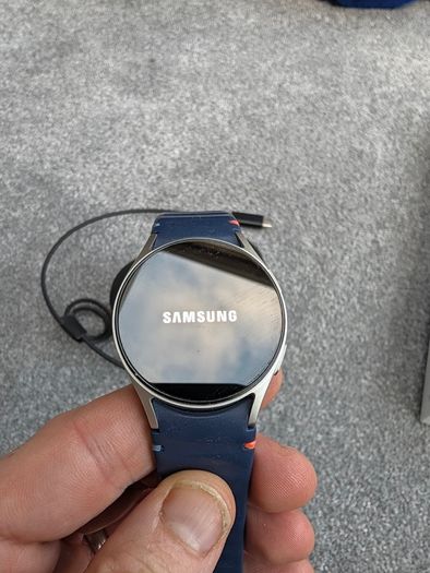 Samsung Galaxy Watch7 with 2 straps