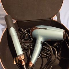 ghd Platinum+ hair straightener and dryer