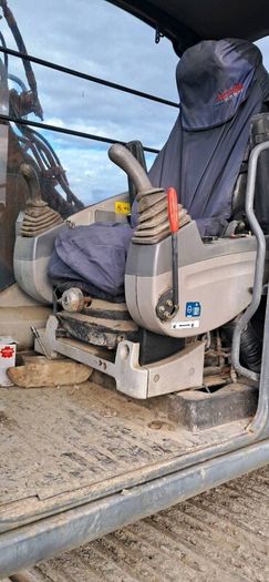 Hitachi zaxis 130-3