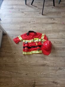 melissa & doug fireman costume
