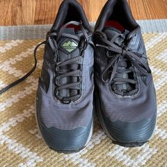 Saucony Gore Tex shoes size 43/9 . G.conditon
