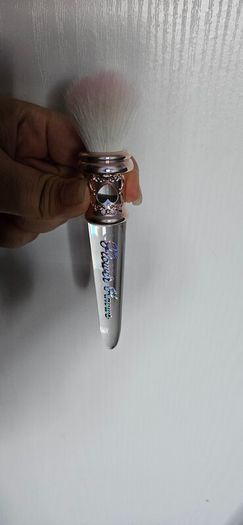 Flower Knows Moonlight Mermaid Blush Brush in Crystal