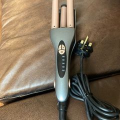 Christina Aguilera Wave Styler LIMITED edition
