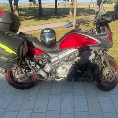 Suzuki V-Strom 650cc