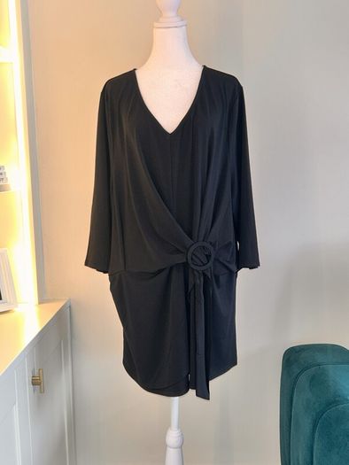 Ladies Black Tunic Buckle Top from Evans. Size UK 20 / EU 48.