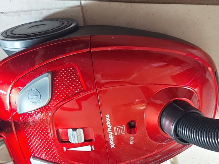 Morphy Richards Vacuum Cleaner, Model 980564, Red, in excellent condition and great suction