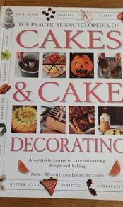 The Practical Encyclopedia of Cakes & Cake Decorating by Pickford, Murfitt (Paperback, 2000)