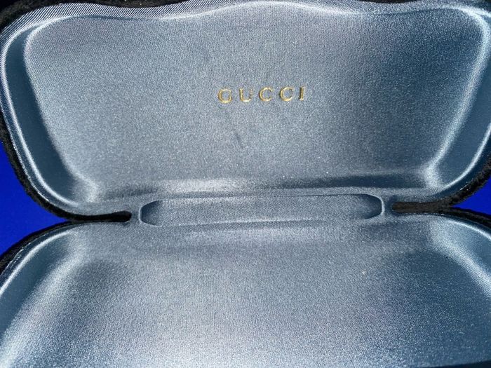 Gucci sunglasses velvet hard case brand new
