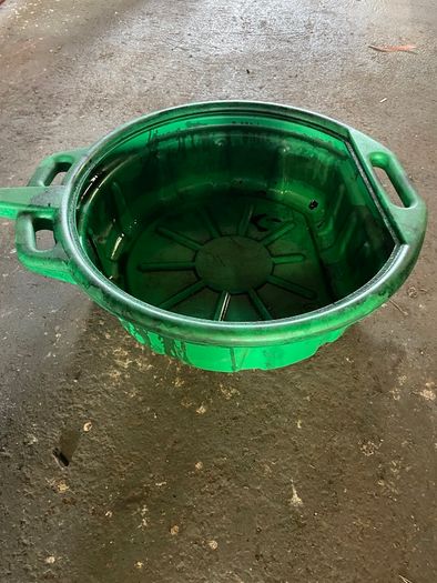 Oil pan