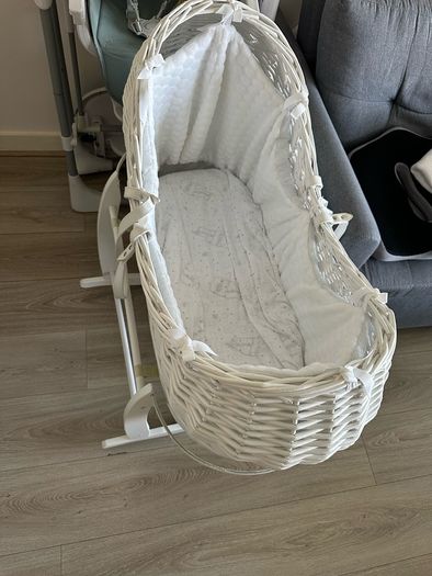 Baby moses basket