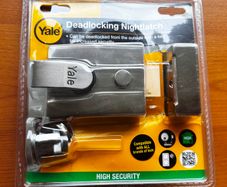 Yale Deadlock Nightlatch