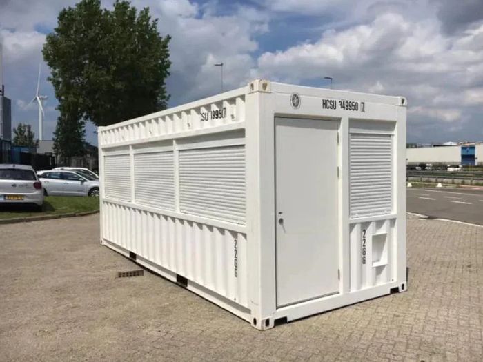 20-foot observation container