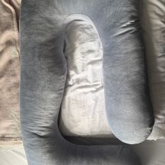 Momcozy U-Shaped Pregnancy Pillow