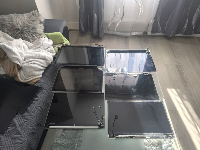 mix screens Lenovo dell hp 8th gen 10th gen apple total 17 screens