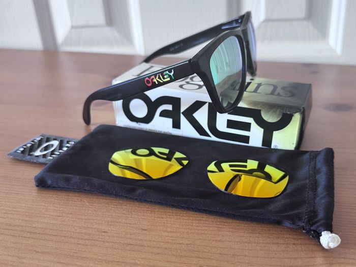 Oakley VR 46 Valentino Rossi Signature
