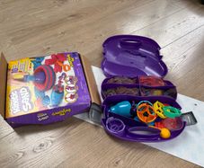 Kinetic sand