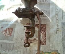 Old Table Top Harper Manual Meat Mincer. Postage Available or Collection, It is designed for grinding meat to make products such as sausages, burgers, or meatloaf.The cast iron body
