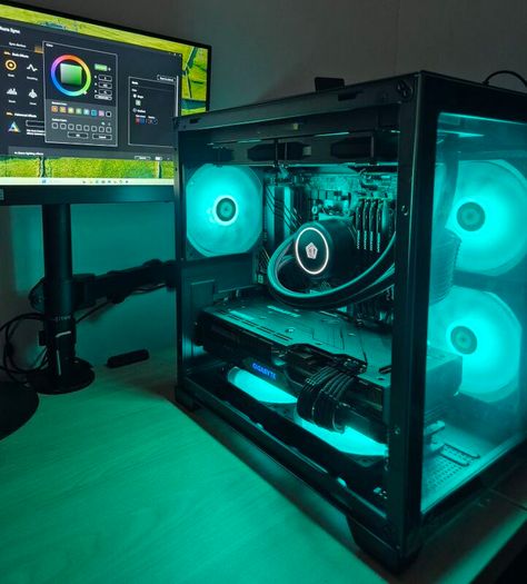 Gaming PC Ryzen 7 5800X, RX 7700 XT, 32gb Ram, 1TB M.2 Ssd, 750w Psu, Wifi/bt