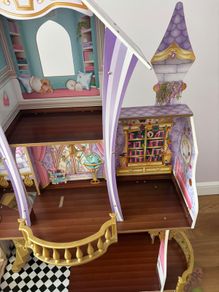 doll house