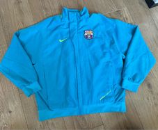 vintage Nike Fc Barcelona windbreaker kid size 12-13 years blue jacket